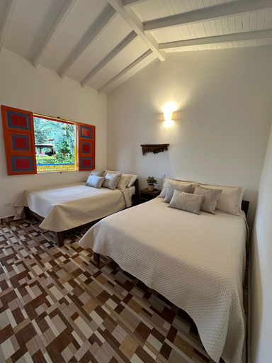Bedroom 4, Hosteria El Paraiso, Jardín