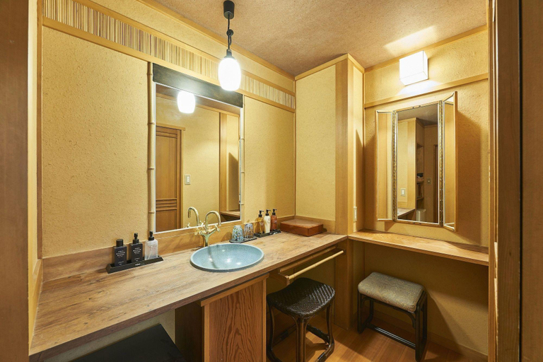 Bathroom 5, Shima Onsen Toshimaya, Nakanojō