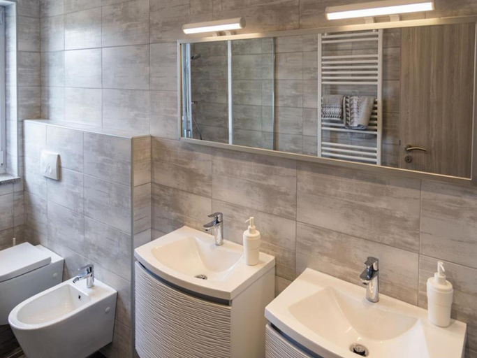 Bathroom 3, House in Fazana with Private Pool and Beach, Fažana