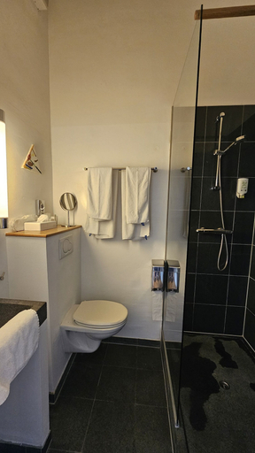 Bathroom 4, Hotel Pension Museum, Wien