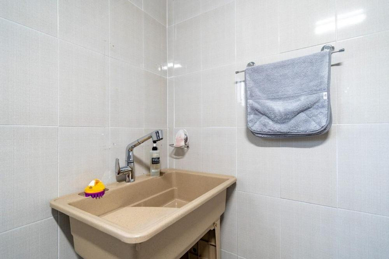Bathroom 3, Cheongdo Shinnanda Aegyeon Glamping, Dalseong
