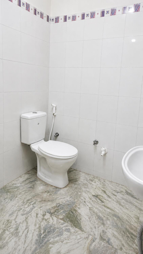 Bathroom, Bankey Bihari Spiritual Stay, Mathura