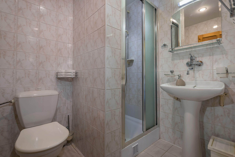Bathroom 2, Miramonti Penzión, Poprad