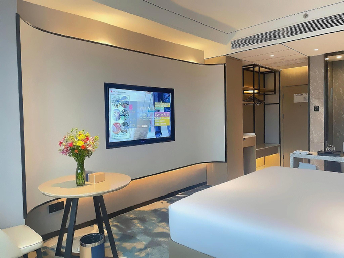 Bedroom 2, Echarm Plus Hotel Nanning Railway Station Chaoyang Square, Nanning