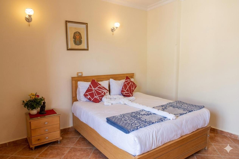 Bedroom 2, Morning Star Apartment, Luxor