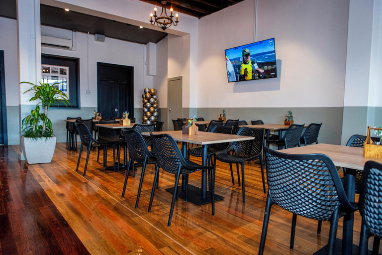 Food & Drinks 5, The Commercial Hotel Kingaroy, Kingaroy