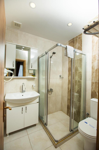 Bathroom 4, the pera port Hotel, Beyoğlu