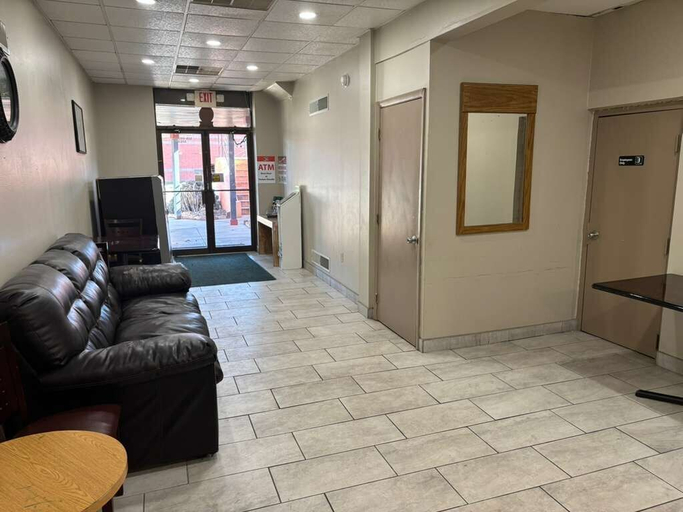 Interior 3, Riverfront Inn, Cumberland