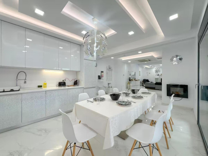 Food & Drinks 4, Villa in Messonghi with Pool and Sea Nearby, Ionian Islands