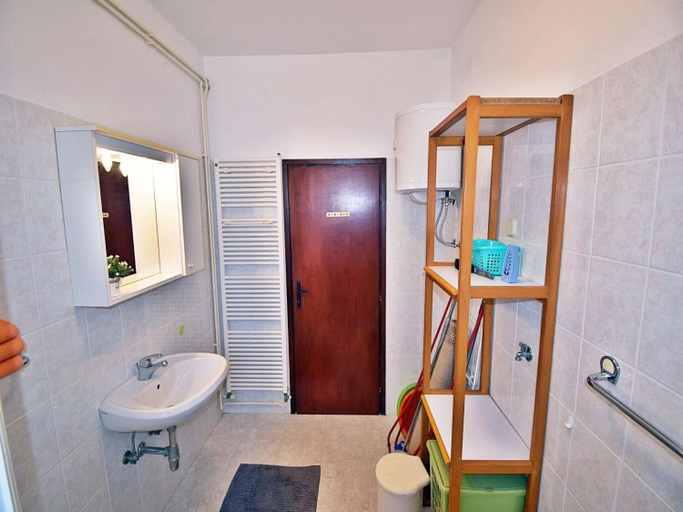 Bathroom 3, House in Fazana with Private Pool and Beach, Fažana