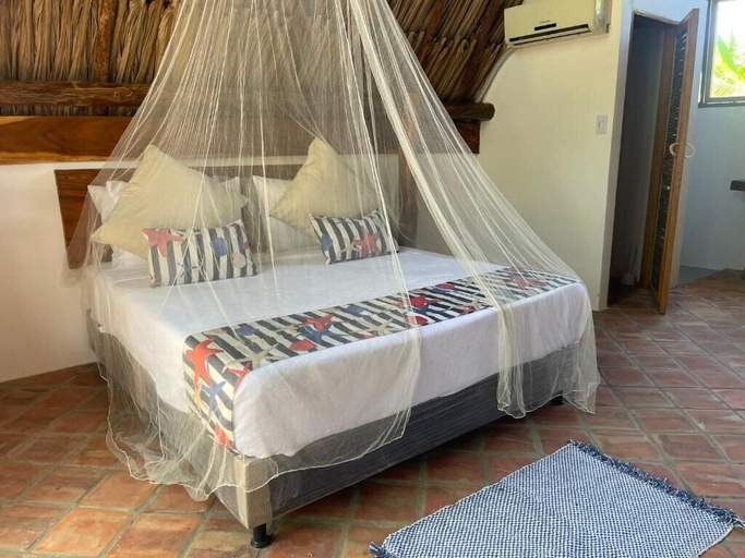 Room 5, Casa Arrecife Hotel, Moñitos