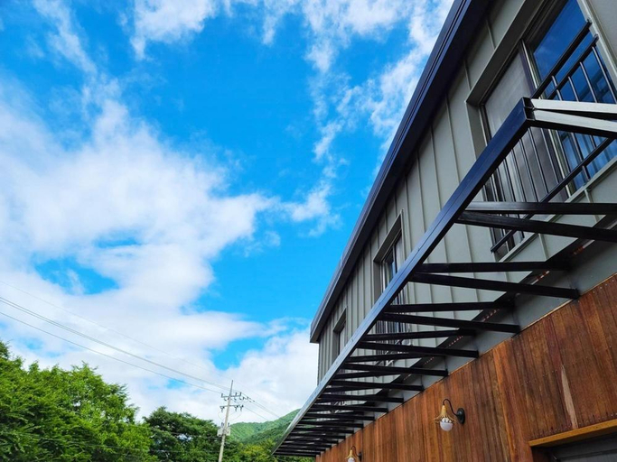 Exterior & Views 1, Gapyeong Polo House Pension, Gapyeong