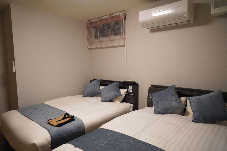 Bedroom 2, Hakodate MOTOMACHI guesthouse, Hakodate