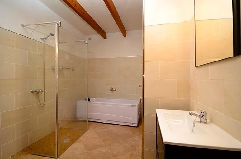 Bathroom, Embat Hostel, Baleares