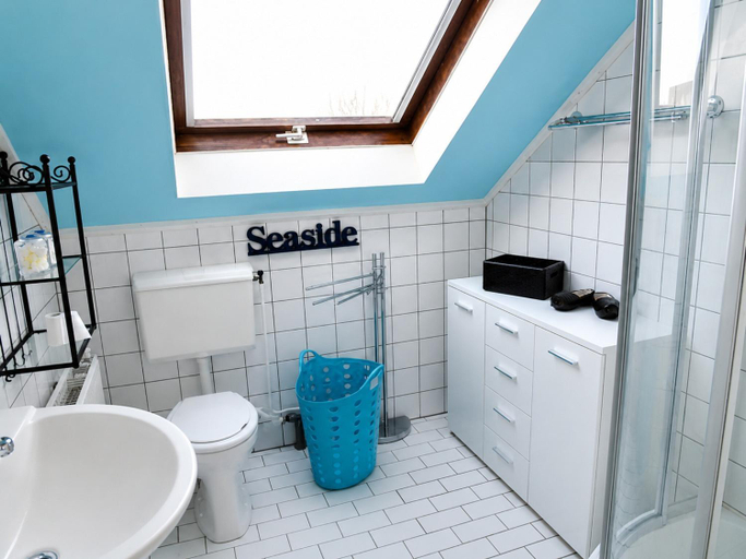 Bathroom 2, Holiday Home in Breskens near the Beach, Sluis