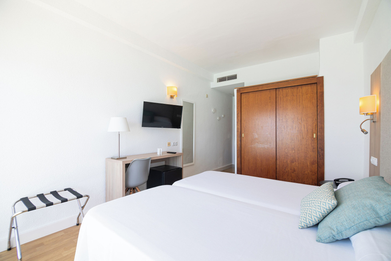 Bedroom 4, Hotel JS Can Picafort, Baleares