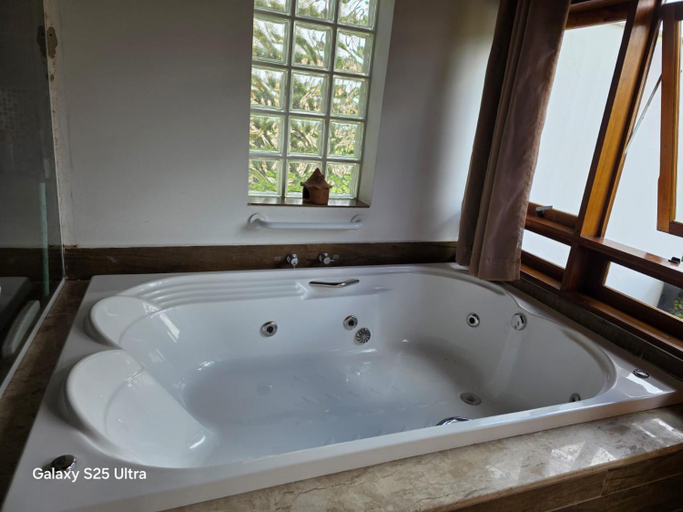 Bathroom, Colline Verte, Camanducaia