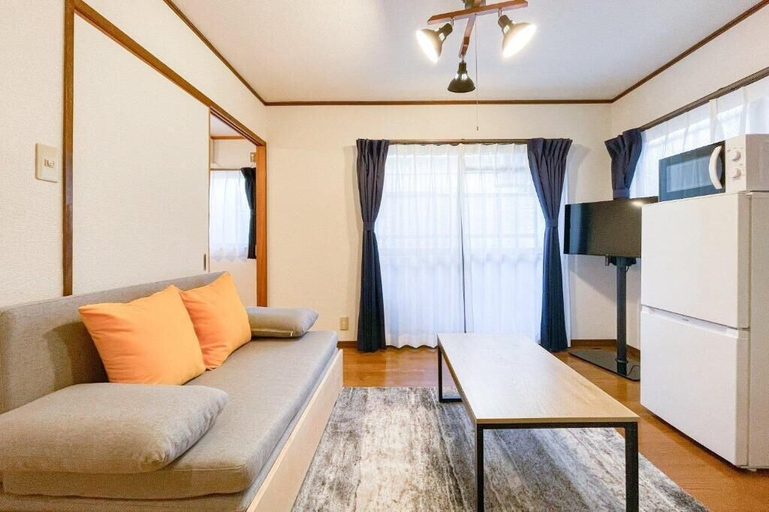 Others 5, Lavie Heights, Osaka
