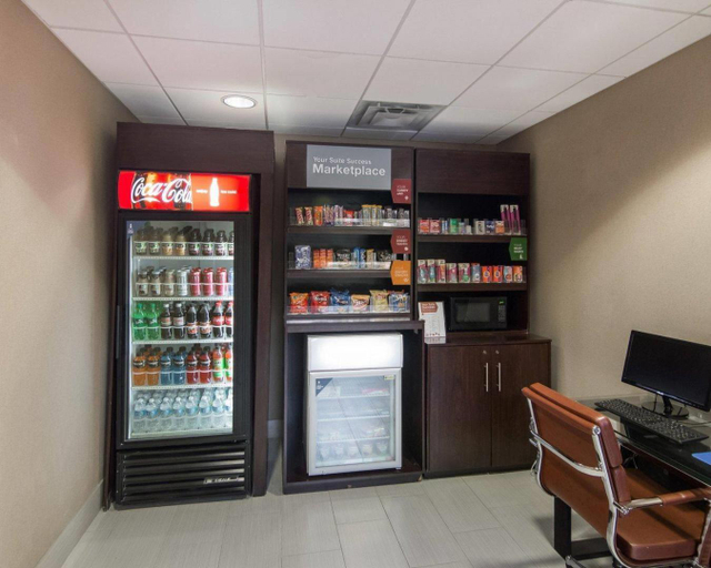 Food & Drinks 5, Comfort Suites Houston West at Clay Road, Houston