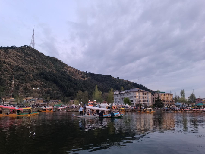 Others 5, Island Hotel, Srinagar