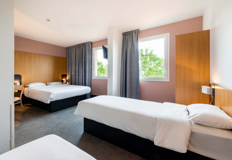 Bedroom 3, B&B Hotel Nantes Savenay, Loire-Atlantique