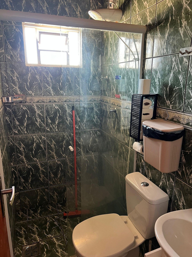Bathroom 2, HOTEL & POUSADA - LUZIÂNIA, Luziânia