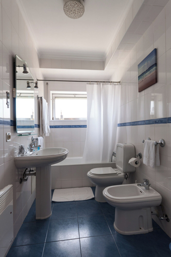 Bathroom, Apartamentos Turísticos Céu Azul, Vila Nova de Gaia