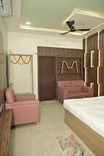 Others 3, Hotel Green Crystal, Raipur