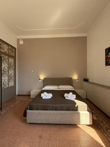 Bedroom 2, Amendola guest house, Palermo