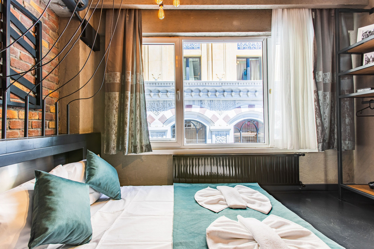 Bedroom 4, Mansion Gorki, Fatih