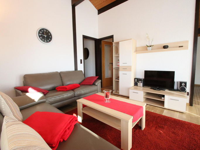 4, Freistehender Ferienbungalow im Fachwerkstil, Wesermarsch