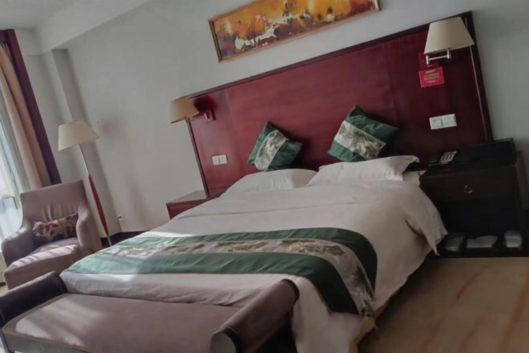 Room 2, Dongming International Hotel, Heze