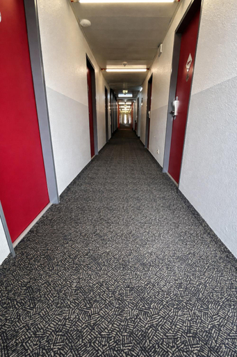 Others 5, bon marche hotel Bochum, Bochum