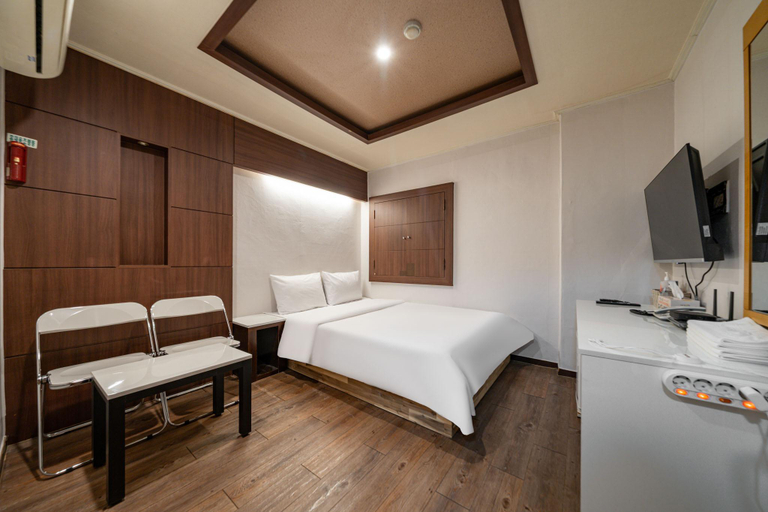 Bedroom 2, Yanggu Hyundai Motel, Yanggu