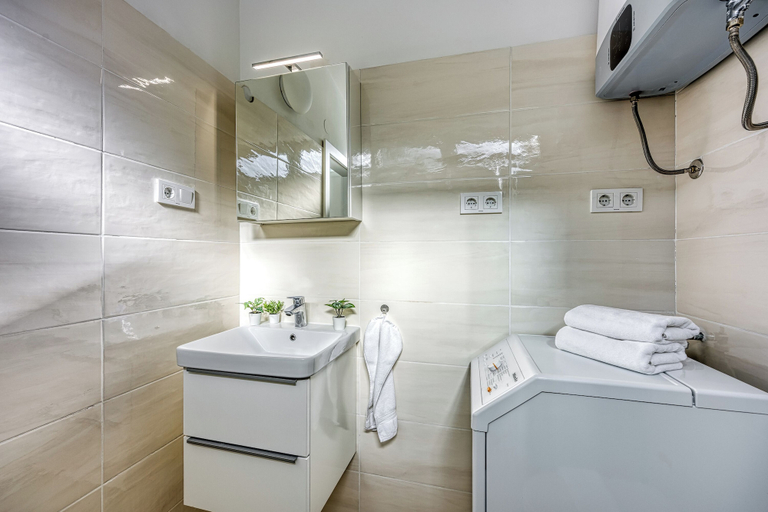 Bathroom 2, Valdarke Seaside Apt /w Sea View Terrace, Mali Lošinj