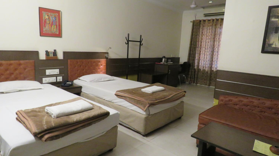 Bedroom 2, The Boulevard Hotel, Purbi Singhbhum