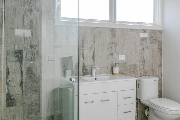 Bathroom 3, Sandy Point hideaway, South Gippsland - East