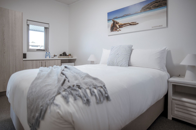 Room 4, The Esperance Accommodation, Esperance