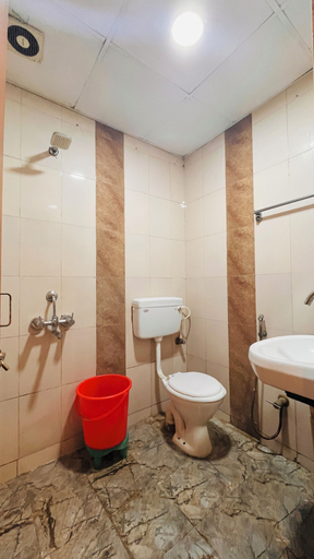 Bathroom 4, Hotel Crystal Inn, Lucknow