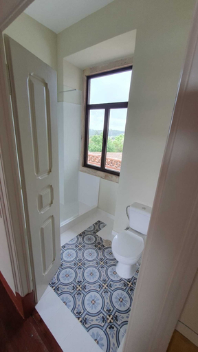 Bathroom 3, Quinta do Passal, Figueiró dos Vinhos