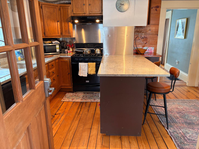 5, My Valhalla Farm-Room Rentals, Kennebec