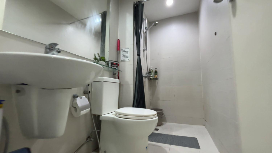 Bathroom 4, Azure Urban Resort Residences, Parañaque