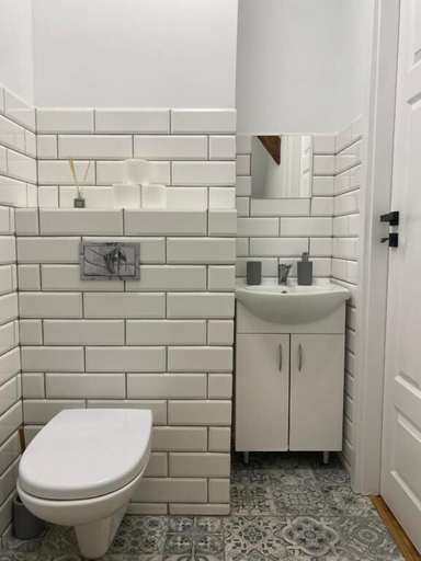 Bathroom 5, Farma Puchałowo, Szczytno