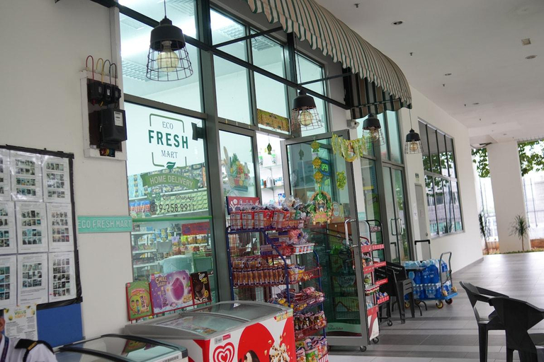 Food & Drinks 5, Cyberjaya Cybersquare Soho Suites, Sepang