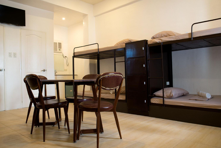 Bedroom 2, Brizo Hotel and Mountain View Resort, Silang