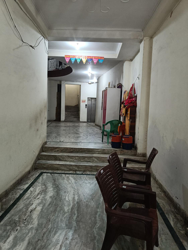 Others 4, Bankey Bihari Spiritual Stay, Mathura