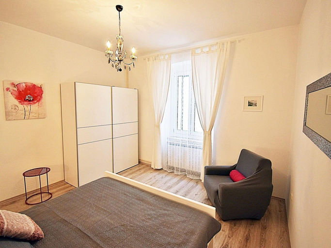 Bedroom 2, Apartment in Valbandon near Adriatic Beach, Fažana