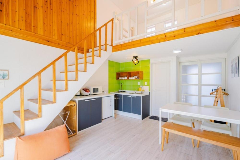 Others 5, Moonrabbit Pension, Jeju