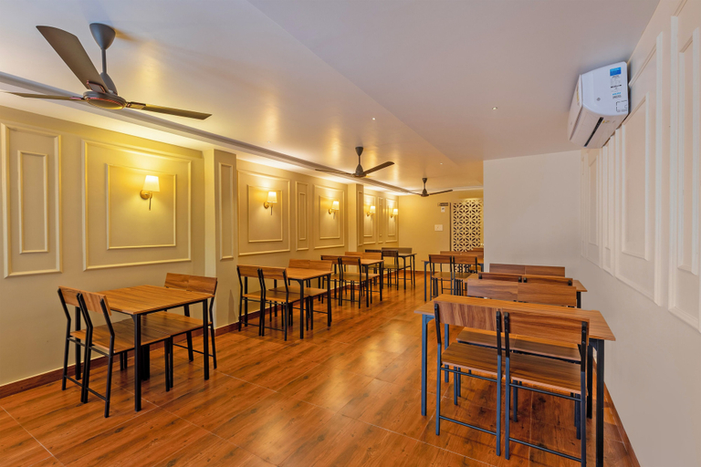 Restaurant 2, Treebo Green Pearl Inn, Kamrup Metropolitan