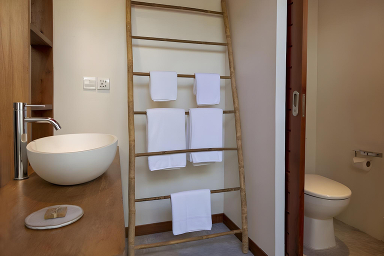Bathroom 4, ISLAND CENTER POINT, Sihanoukville